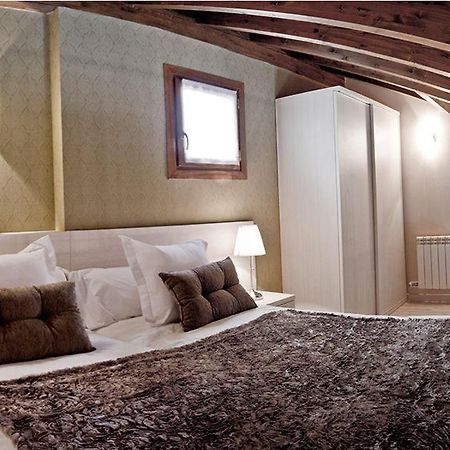 Fuente De La Estacion Aparthotel Ezcaray Eksteriør bilde